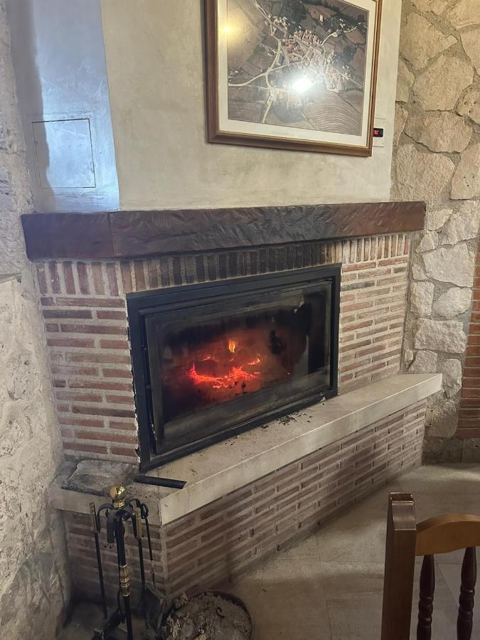 Hotel Rural Los Faroles Huérmeces المظهر الخارجي الصورة
